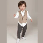 ست جلیقه و پیراهن و شلوار قهوه ای روشن طرح دار - تصویر 2