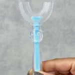 مسواک چرخشی نوزاد شفاف صورتی و آبی طرح میکی موس - تصویر 3